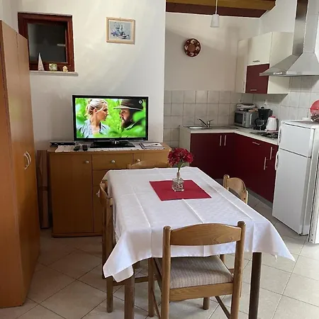 Fuer 3 Personen Ca 25 Qm In Medulin, Istrien Suedkueste Von Istrien Apartmán